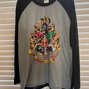 Warner Bros. Harry Potter Gray and Black Shirt